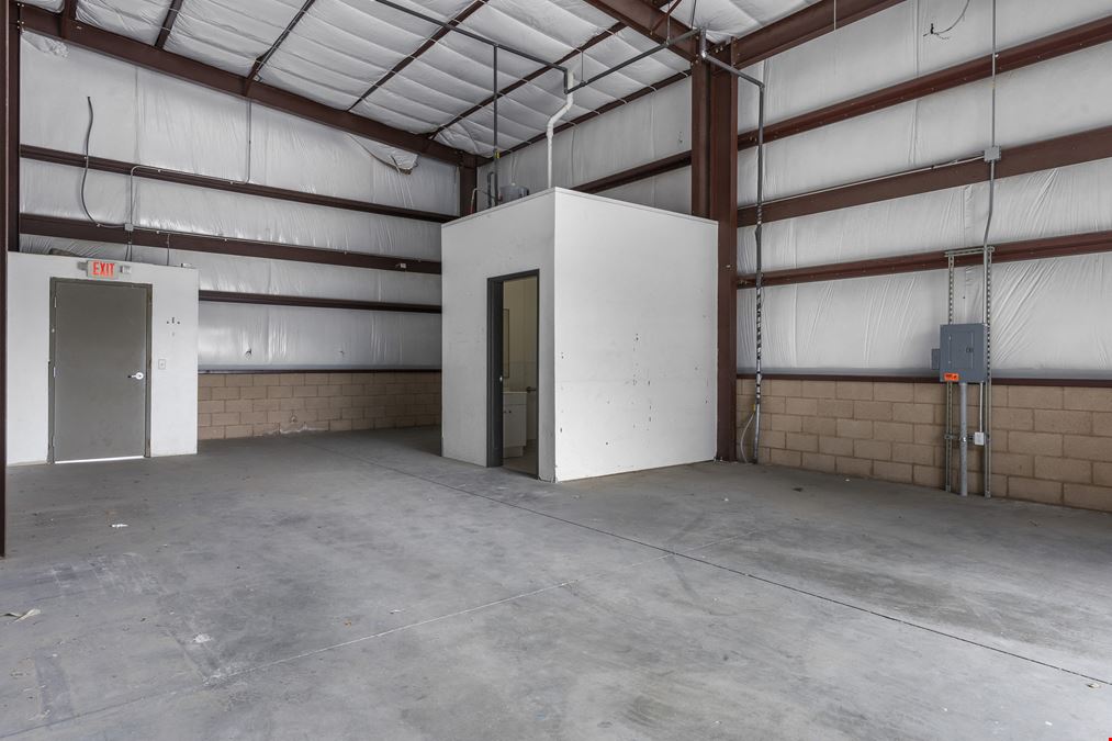 Warehouse/Office Space Off Tehachapi Blvd