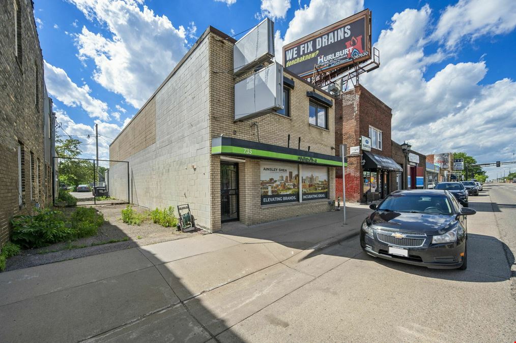 735 N Snelling Ave