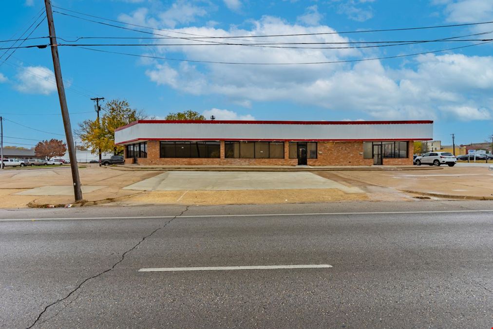 Retail for Lease in Terrell, TX
