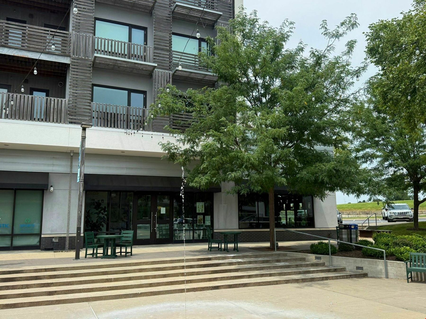 FARMERS PARK - RETAIL OFFICE SPACE
