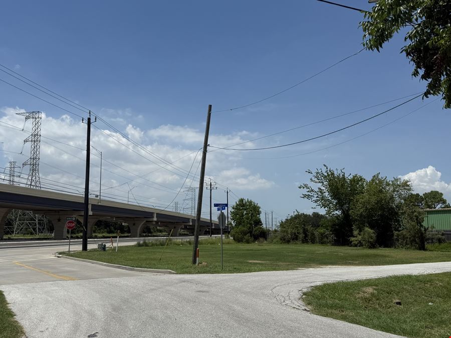 1400 Bayport Blvd, Seabrook, TX 77586 (0.27 ACRES)