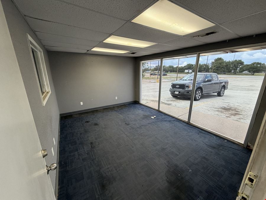 3917 S 1st St, Abilene, TX