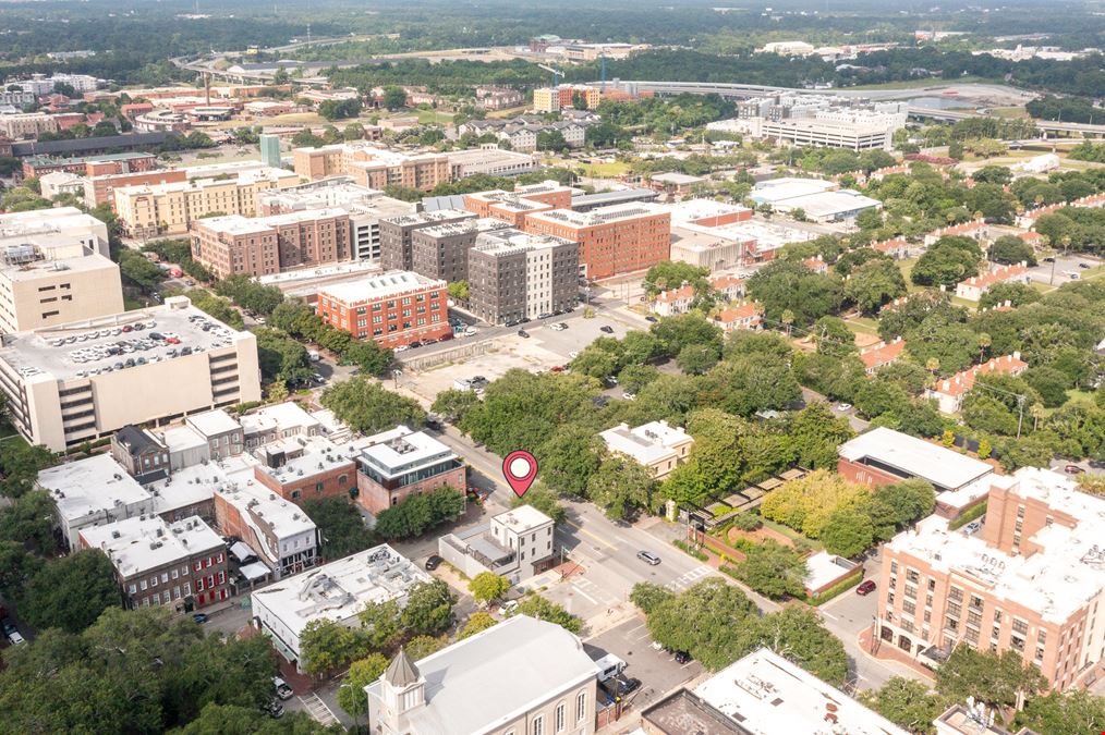 Downtown Multi-Level Bar, Restaurant, Events