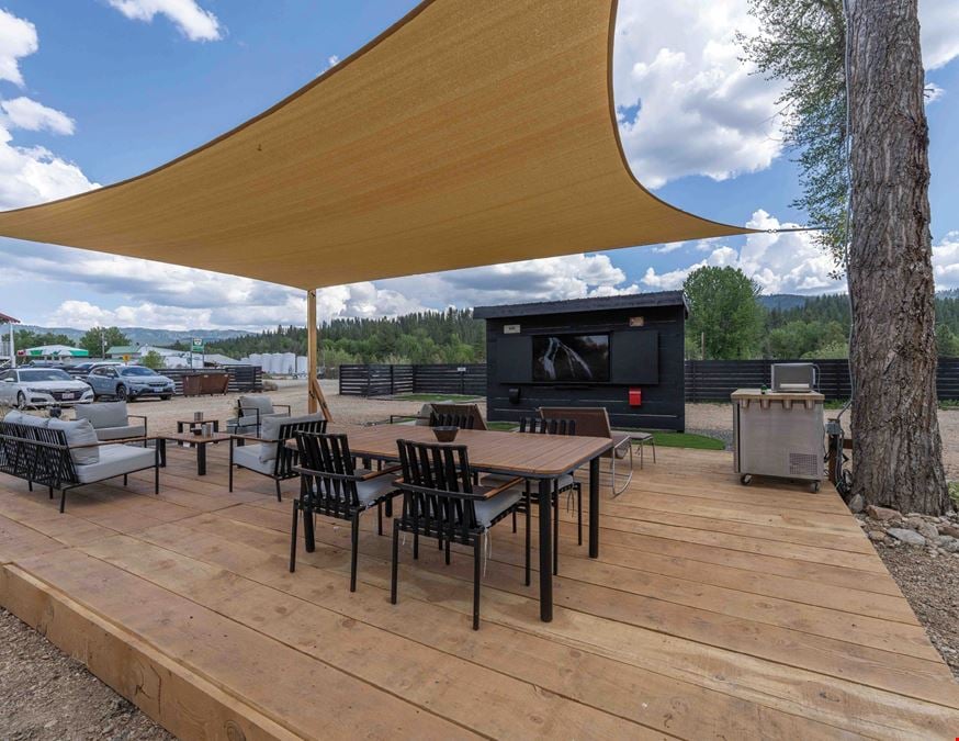 Smokejumper Tiny Home Resort