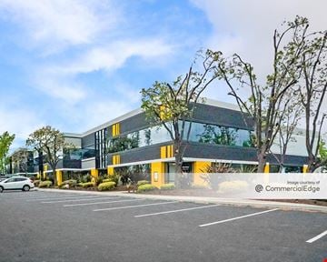 Clipper Court Commerce Center - Buildings 13 & 14