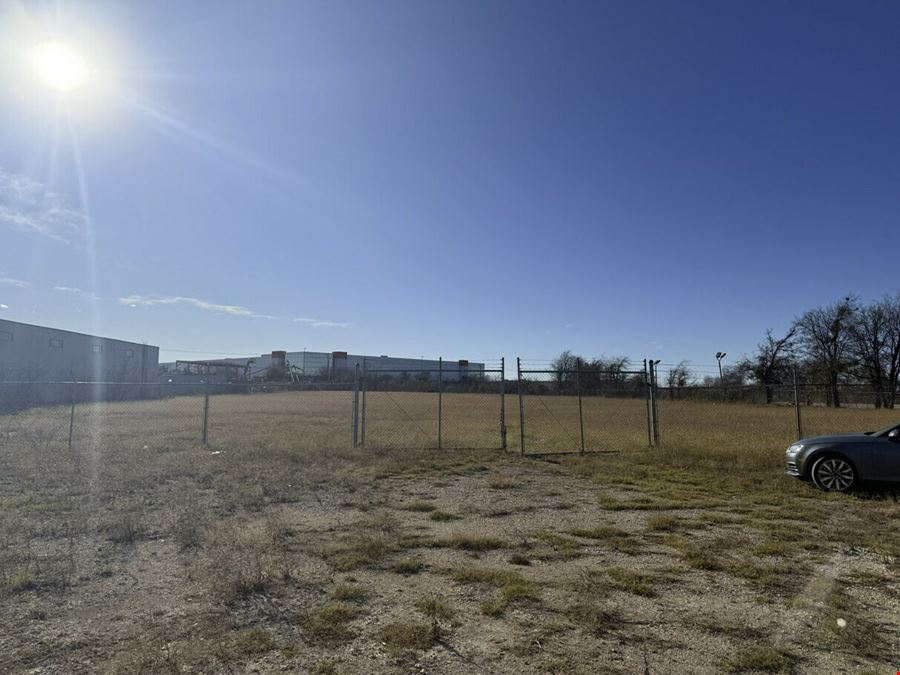 16314 North Interstate 35 Frontage Road