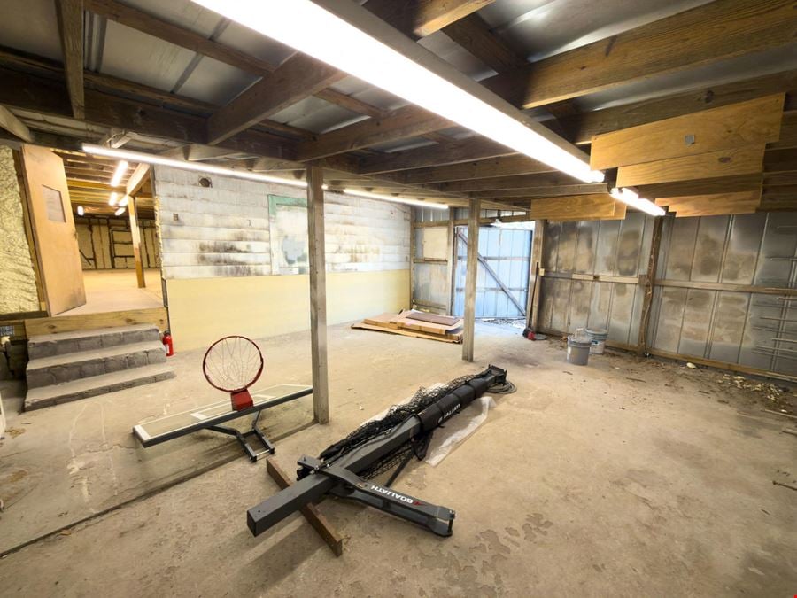 HC/LI Zoned Warehouse Near Downtown Pensacola