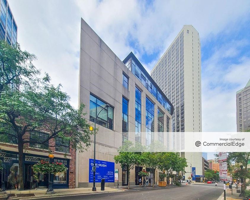 15 East Oak Street