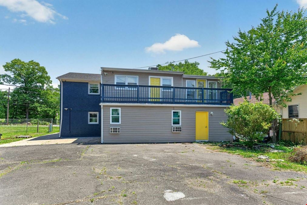 7205 Livingston Rd
