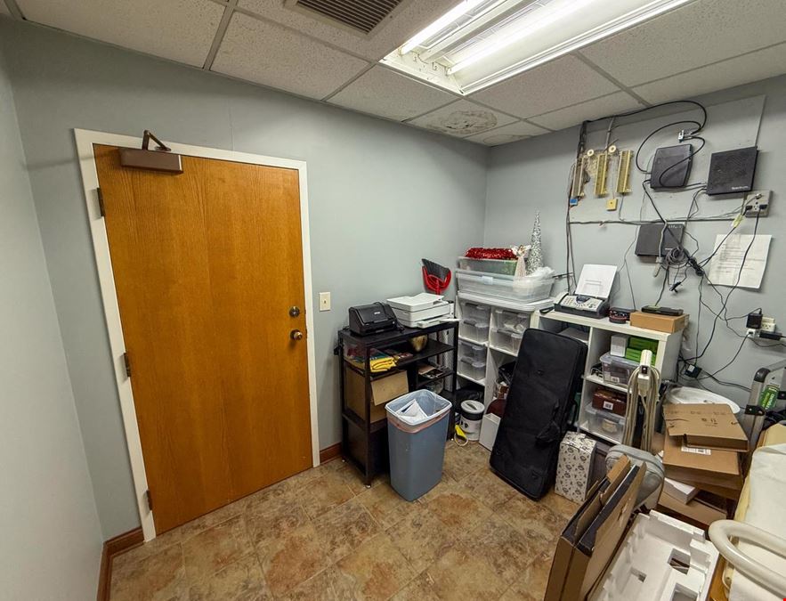 300 3rd Ave SE - Business Condo For Sale 