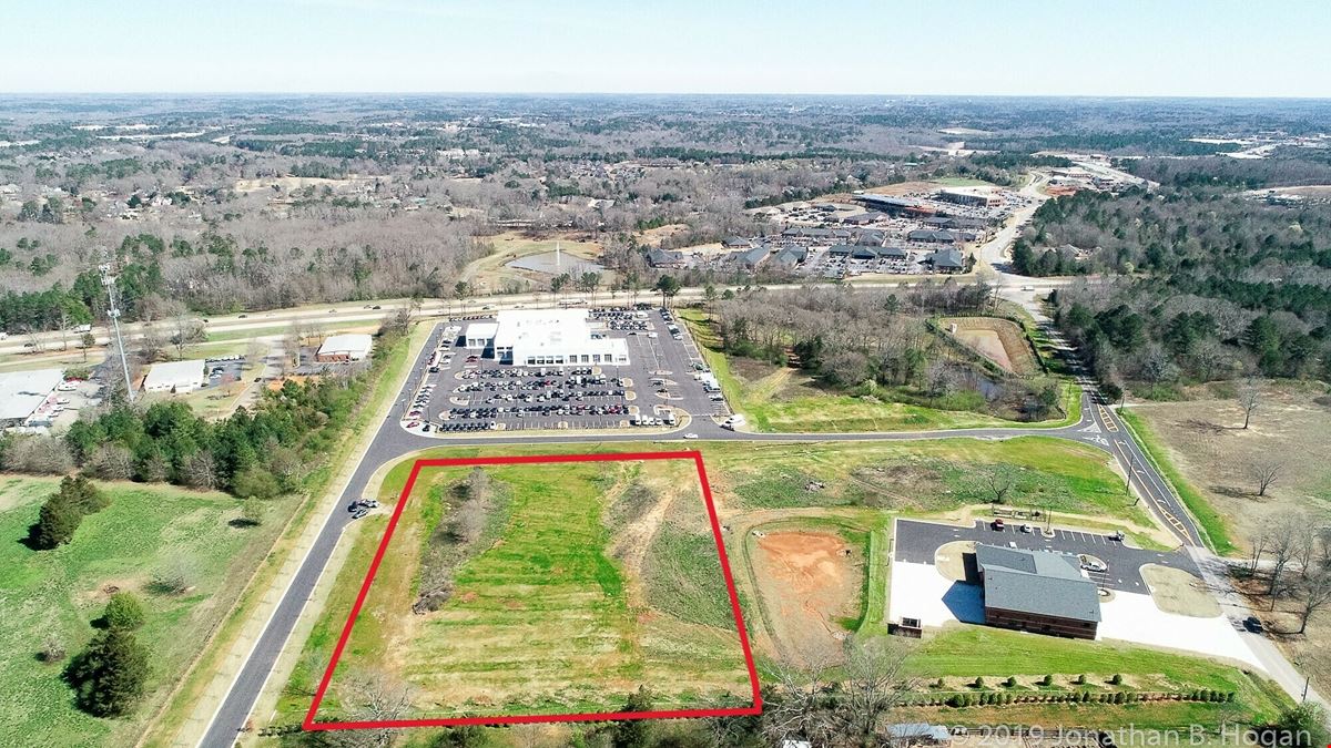 LUXURY DR COMMERCIAL LOT