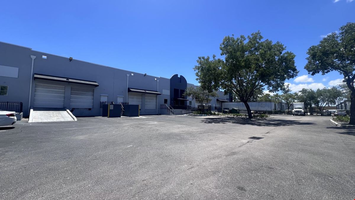 I - 75 Commercial Center
