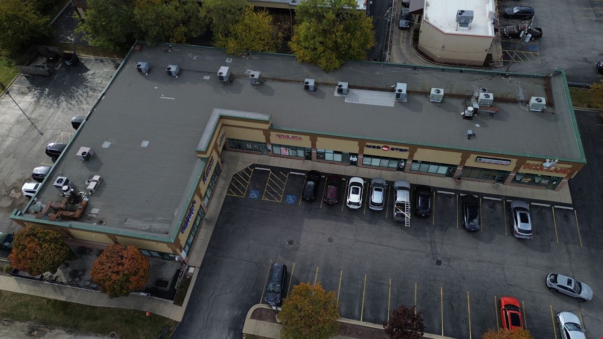 Shoppes at  Hickory Hills Center