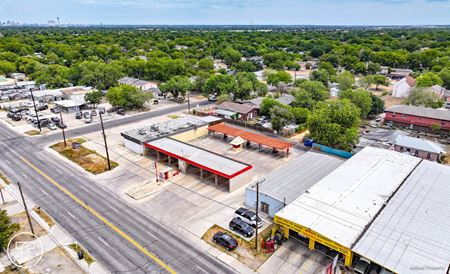 Preview of Retail space for Sale at 2902 Commercial Ave