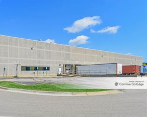 3000 North Pontiac Trail