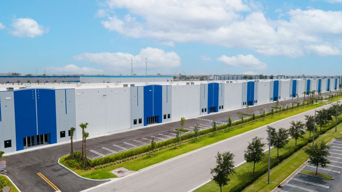 10900 NW 146th Street,  #119, Hialeah Gardens, Fl 33018