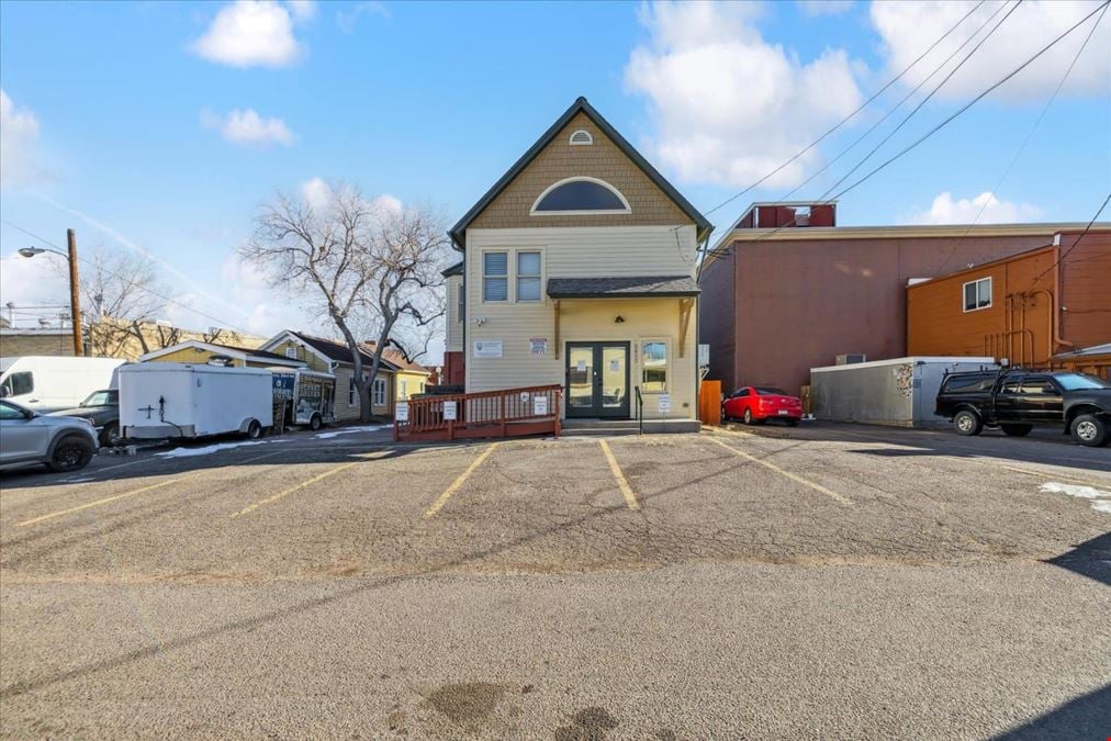 Premier Retail/Office Space in ARVADA
