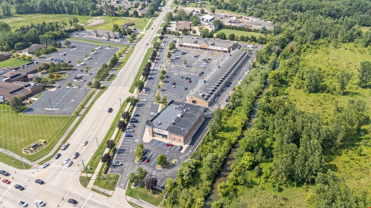 Macomb Centre Plaza