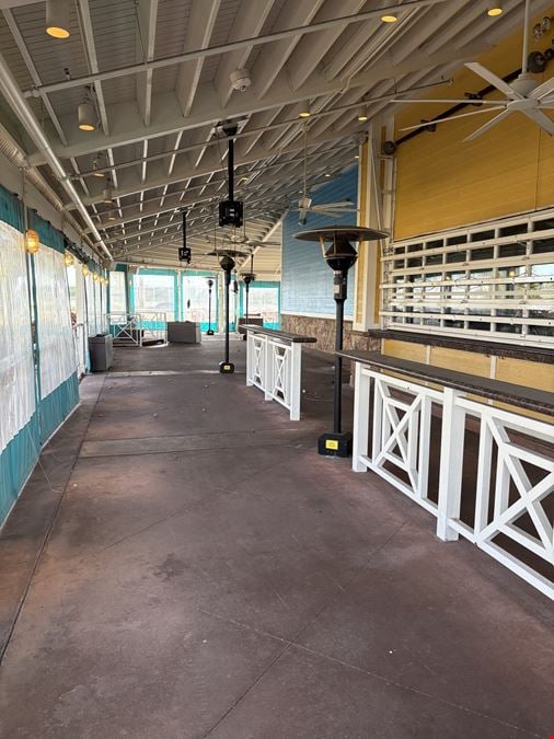 Former Bahama Breeze