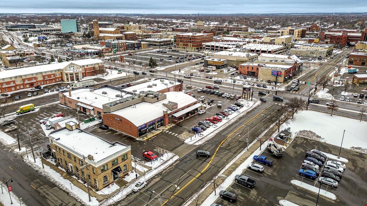 Chipotle, Chase Bank, Noodles & Company | Retail Strip
