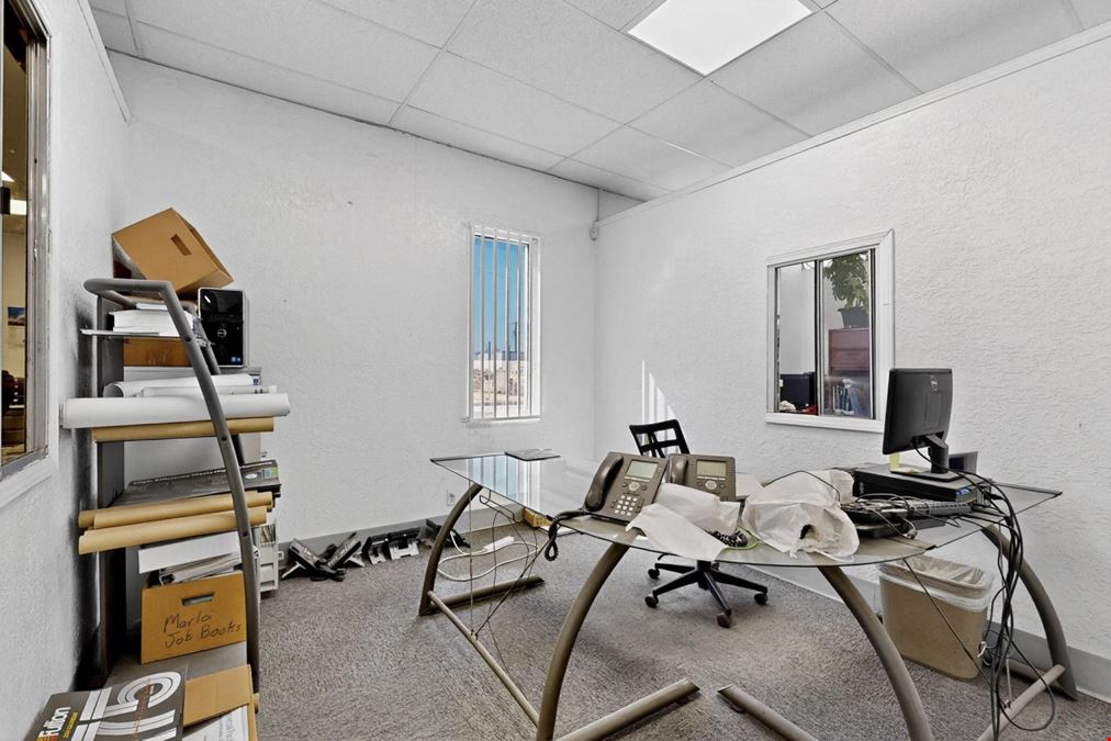 PREMIER MULTI TENANT INDUSTRIAL COMPLEX