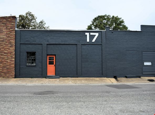 Preview of Office space for Rent at 17 E. Railroad St.