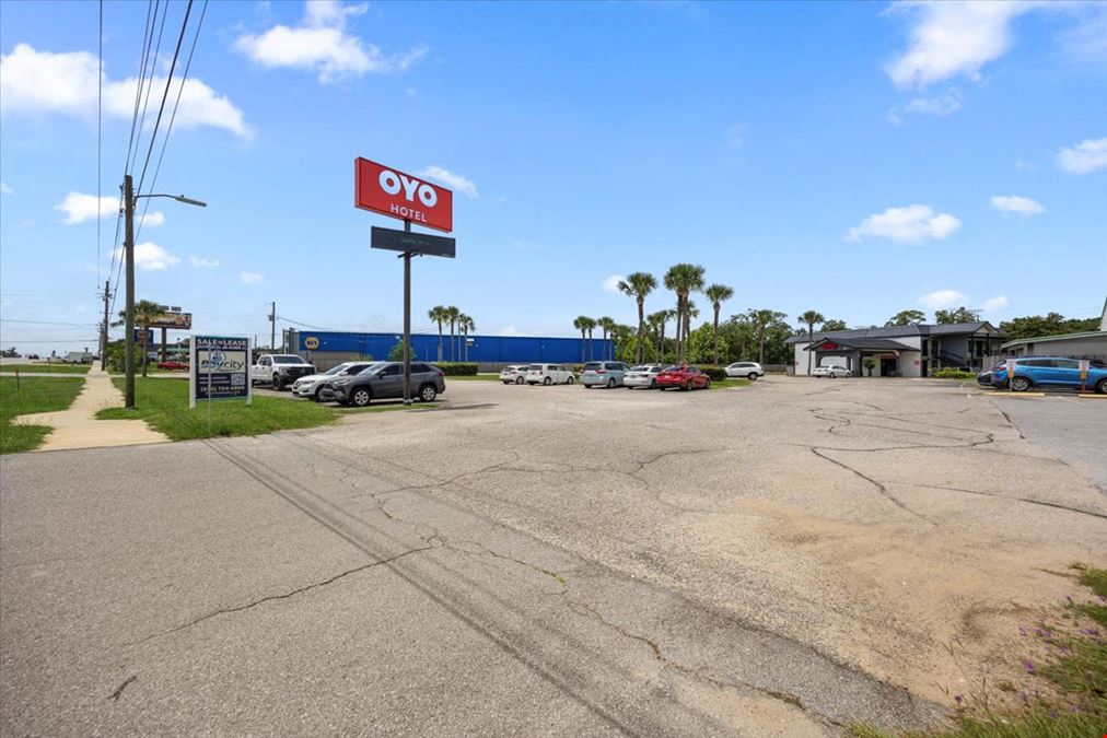 6911 Pensacola Blvd | 4± Acre Development Opportunity For Sale
