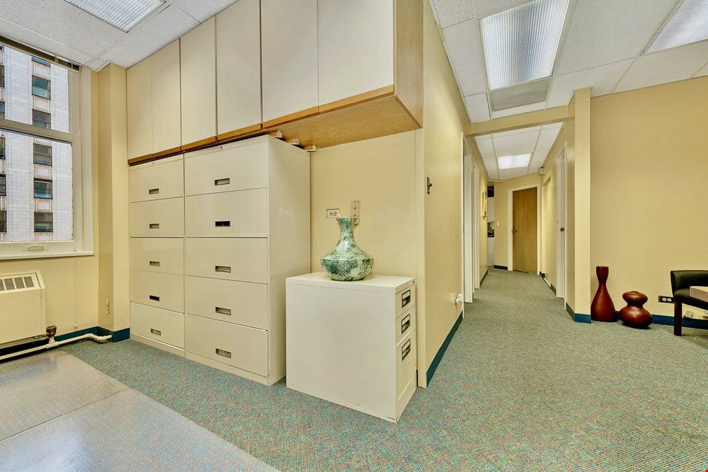 111 N Wabash Ave, Unit 1210, Chicago, IL