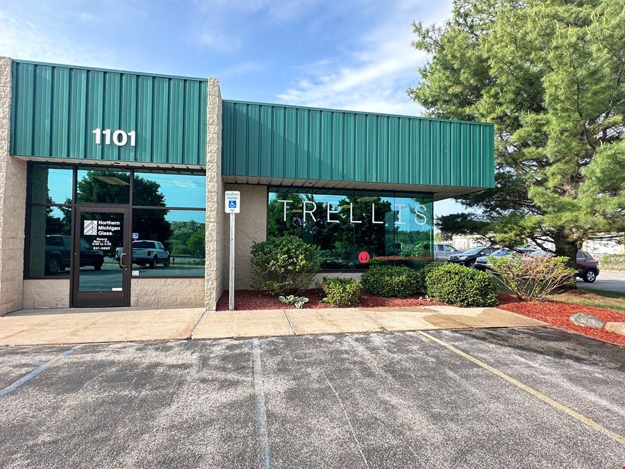 1101 Hammond Rd W