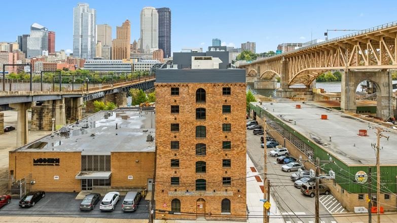 Preview of Retail space for Rent at 59 South 2nd Street