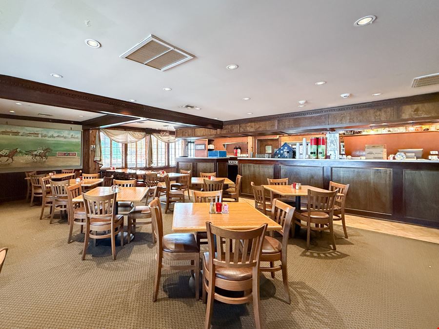 Giorlando’s Italian Restaurant - Mixed-Use Investment Property Off Veterans Blvd