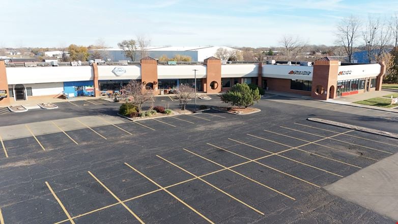 Preview of Retail space for Rent at 1301 W Pioneer Pkwy