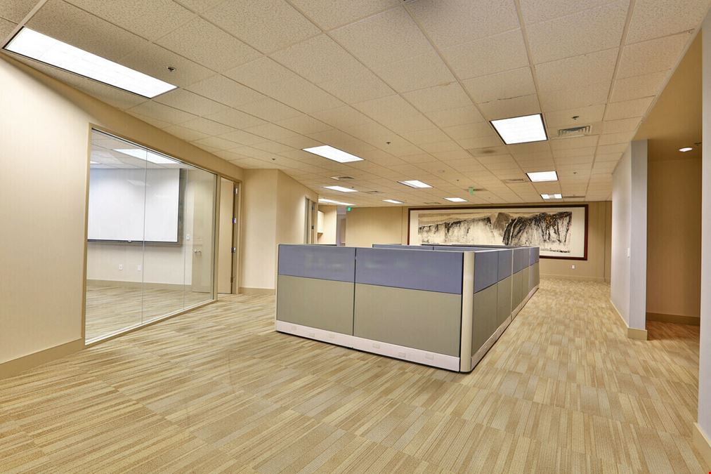 ±6,400 SF Office/R&D Sublease