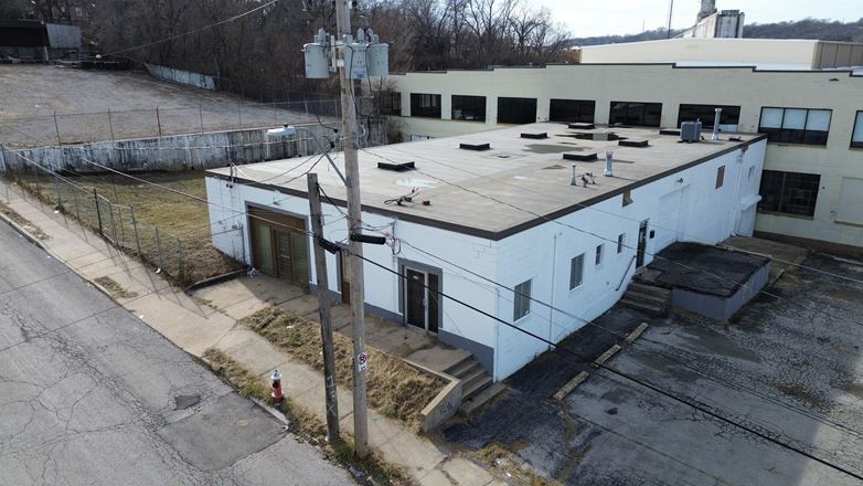 Preview of Industrial space for Rent at 3128 Bell St