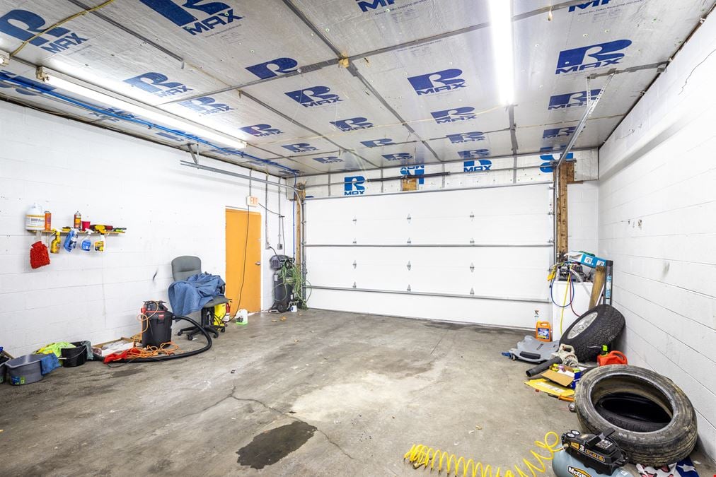 For Lease - Office/ Warehouse With Lot
