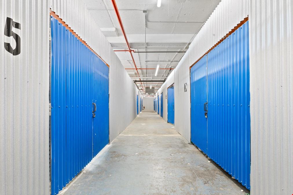 ReadySpaces Queens Ridgewood