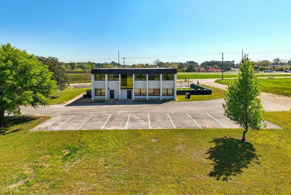 926 Ross Clark Circle