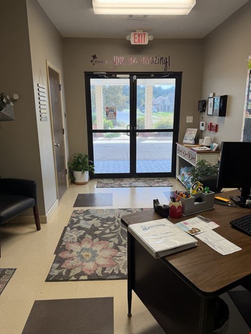 2130 Spring Valley Dr