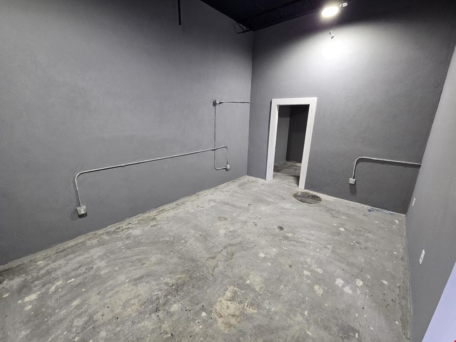 Flex Space for Lease in Hollywood 1200 SQFT