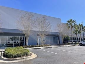 Lee Vista Business Center