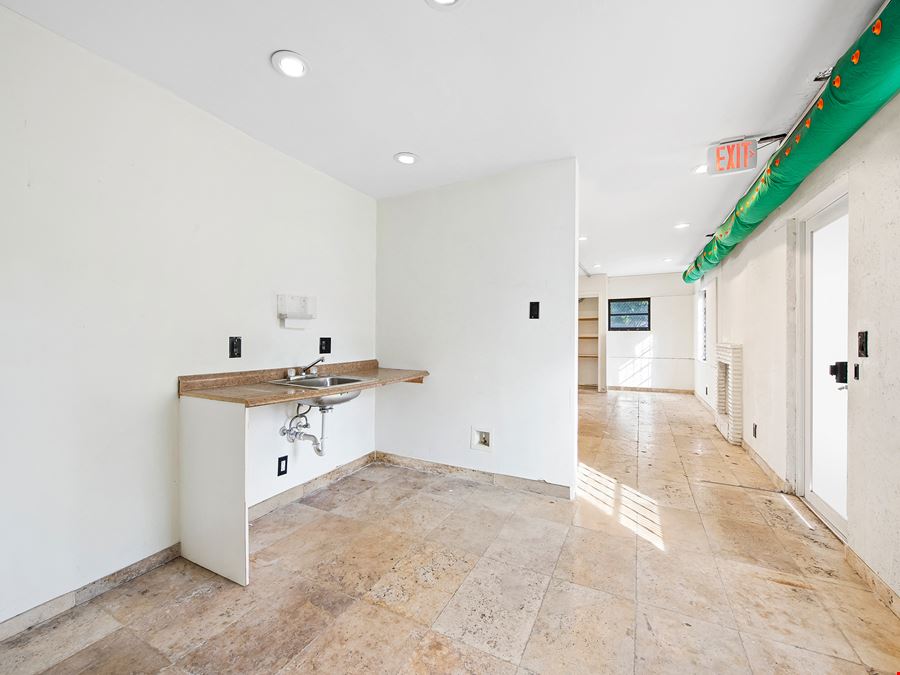 1416 NE 4th Ave