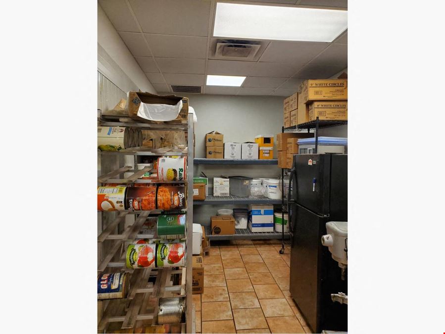 2 Unit Retail with Commercial Kitchen For Sale