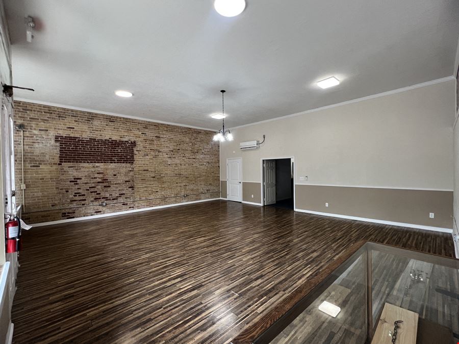 Prime Retail Space in the Heart of Downtown Alachua