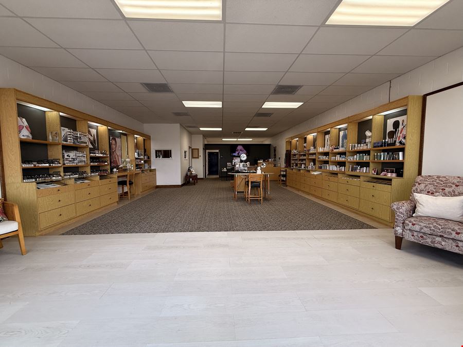 2713 E Griffin Pkwy - Plaza