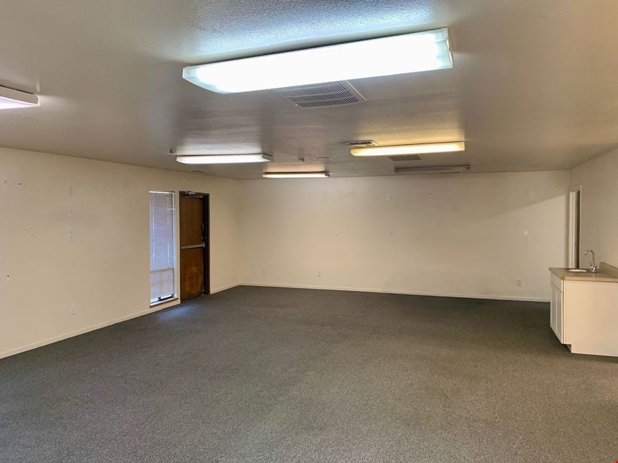 3344 S. Fairway Street - Office Space