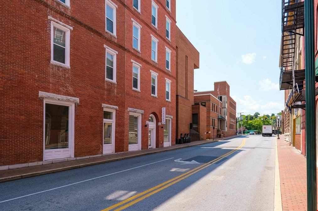 FIRST FLOOR COMMERCIAL SPACE IN HISTORIC STAUNTON, VA