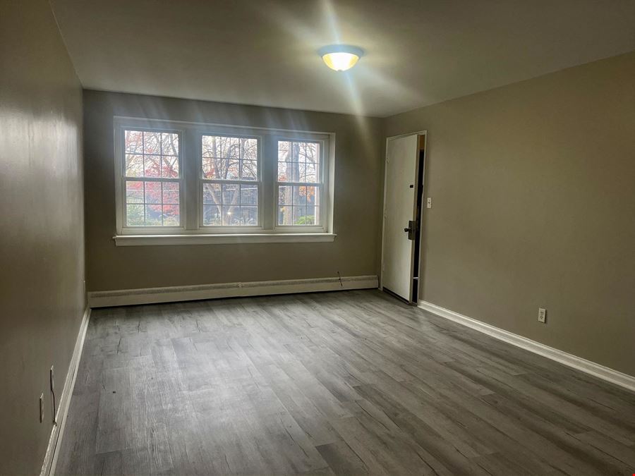 2404 Longview Apartments