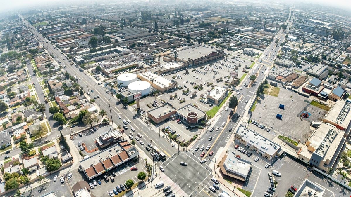 End-Cap Retail Space