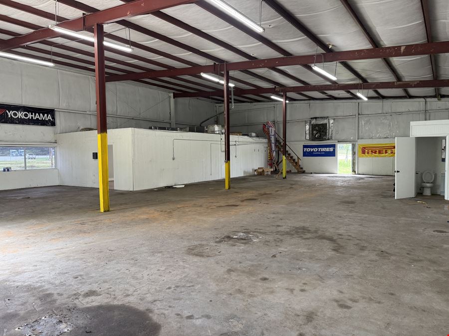 4,800 SF of Flex/Retail Space