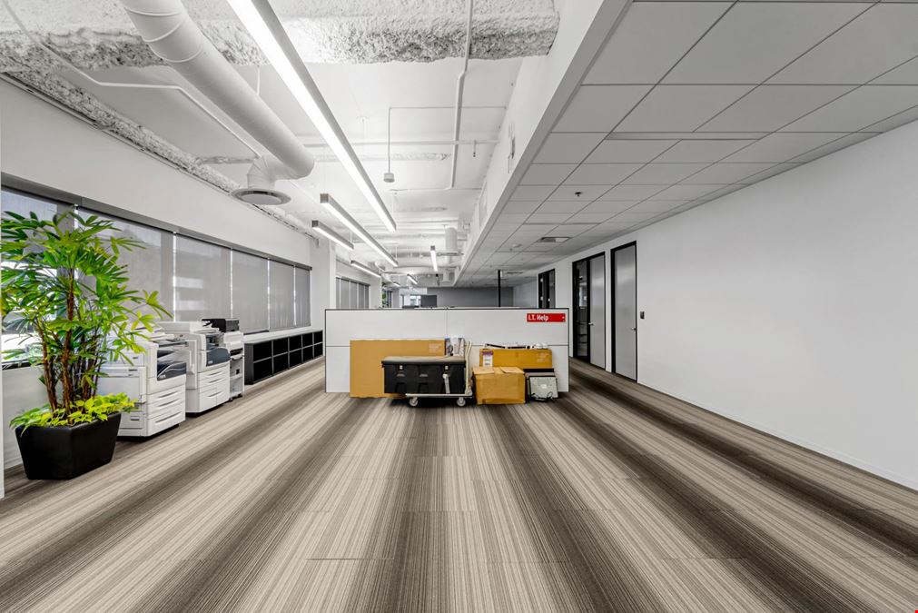 4910 Airport Plaza Dr, Long Beach, CA 90815
